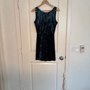 H&M Green Crushed Velvet Sleeveless Mini Dress